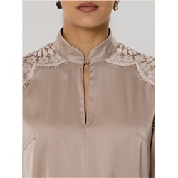 Блуза бежевая с кружевом