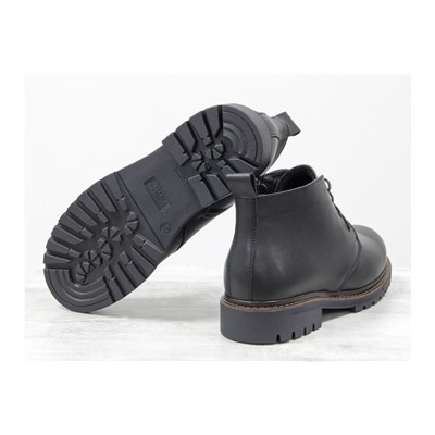Женские ботинки на шнуровке в стиле Dr. Martens, выполнены из натуральной кожи черного цвета, на утолщенной тракторной подошве, Б-152-34