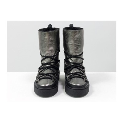 Зимние высокие ботиночки Луноходы в стиле Moon Boot из натуральной кожи черного и платинового цвета, на прорезиненной утолщенной подошве, Коллекция Осень-Зима, Б-17112-02