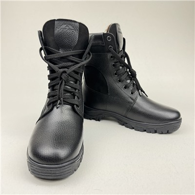 Ботинки мужские кожаные черные  на литой подошве