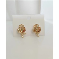 Стильные серьги