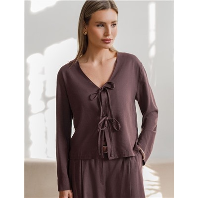 Укороченная свободная блузка с завязками и с V-вырезом изо льна с вискозой