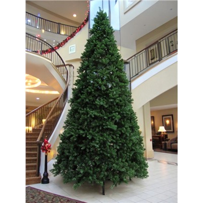 Искусственная ёлка «Праздничная», каркасная, 500 см, 4800 ПВХ веток отгибаются, d нижнего радиуса 270 см