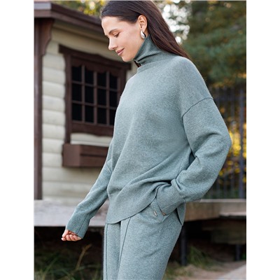 Свитер из пряжи с кашемиром