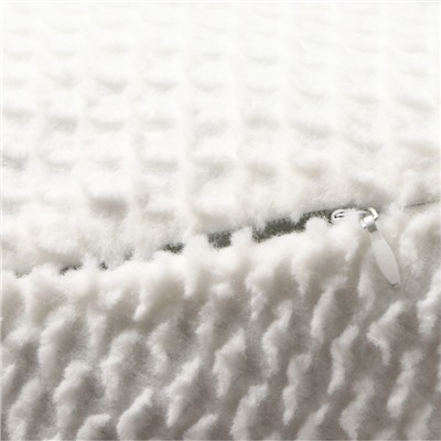 Подушка декоративная «Этель. Треугольник», d=40 см, белая