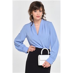 Блузка василькового цвета с длинным рукавом