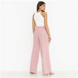 Брюки в полоску, Повышение не за горами