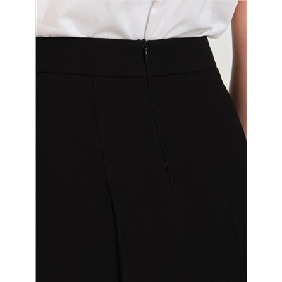 Юбка чёрная со складками