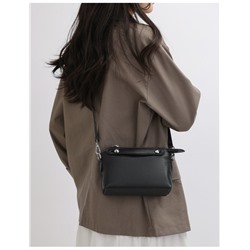 Bags Сумка женская / кожа /  	 0110911