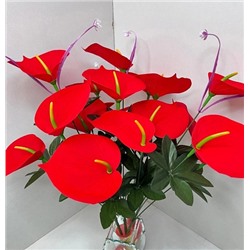 Цветы искусственные декоративные Каллы букет (6 цветков красных + 2 веточки фиолет.) 50 см