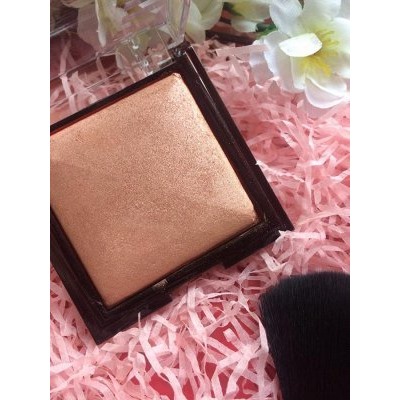 OG-KY5303Y Пудра-хайлайтер 04 nude glow, NUDE FINISH ILLUMINATE POWDER