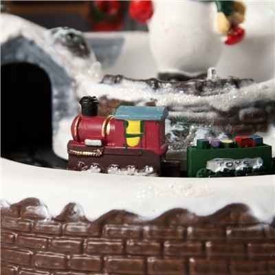Светодиодная фигура «Поезд и снеговик» 20 × 20 × 16 см, полистоун, батарейки ААх3 (не в комплекте), USB, свечение тёплый белый