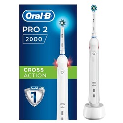 Электрическая зубная щетка Oral-B Clean&Protect Cross Action