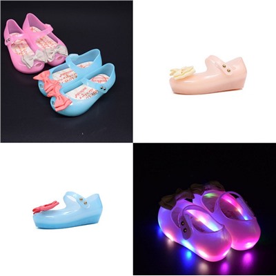 Резиновые сандалии с LED подсветкой ММ013