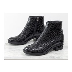Классические ботинки черного цвета в стиле Chanel в лаковом питоне, на невысоком каблуке со вставками черных глянцевых жемчужин, Коллекция Осень Зима от Джино Фиджини,  Б-1833-11