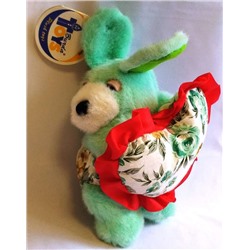 заяц с подушкой сердце зеленый