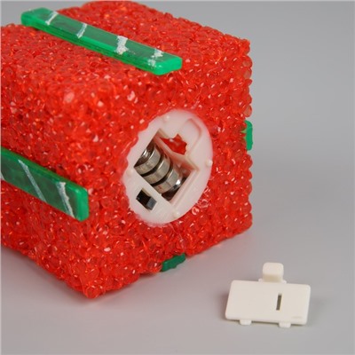 Светодиодная фигура «Подарок красный» 8 см, пластик, батарейки AG13х3, свечение мульти (RGB)