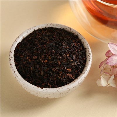 Набор «С 8 марта»: чай чёрный со вкусом мяты 100 г., френч-пресс