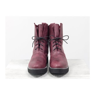 Легкие Женские Ботинки на шнуровке классического бордового цвета марсала из натуральной матовой кожи, на удобном невысоком каблуке, и подошвой с эффектом бриллиантовой пыли по ранту, Б-17331-14