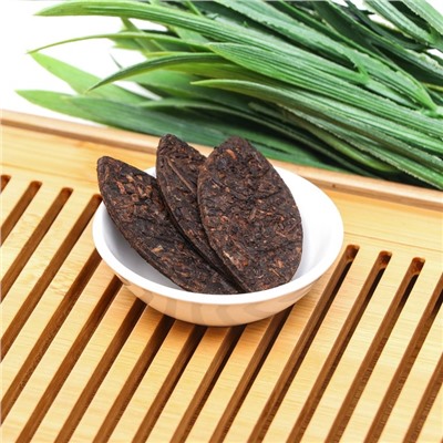 Китайский выдержанный чай "Шу Пуэр Золотой лист", сырой, Мэнхай, 50 г + - 5г (набор  6 шт)