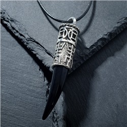 Кулон унисекс "Клык" с рунами, цвет чёрный в чернёном серебре, 44 см