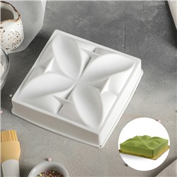 Форма для муссовых десертов и выпечки 18×5 см "Четырёхлистник", цвет белый