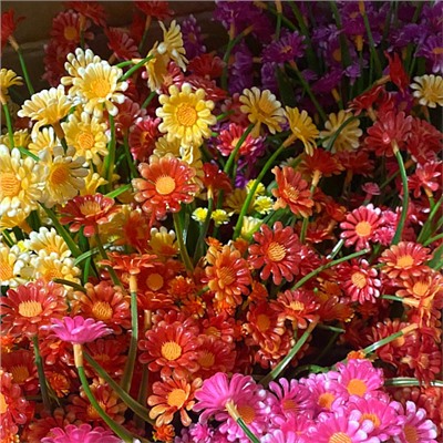 Цветы искусственные декоративные Крупные и мелкие ромашки ПЛАСТИК 5-7 веток 40см