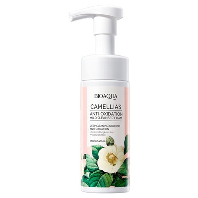 Пенка для умывания с камелией BIOAQUA Camellias, 150 мл.