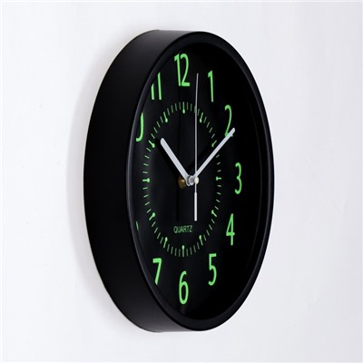 Часы настенные, серия: Интерьер, "Зеленый глаз", флуоресцентные, дискретный ход, 1АА, 30 х 30 см