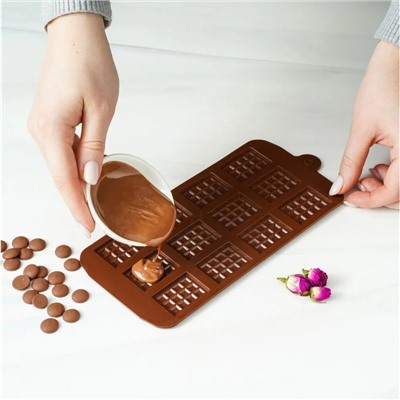 Форма для шоколада Доляна «Плитка», силикон, 21,5×10,7 см, 12 ячеек (2,7×3,9 см), цвет коричневый