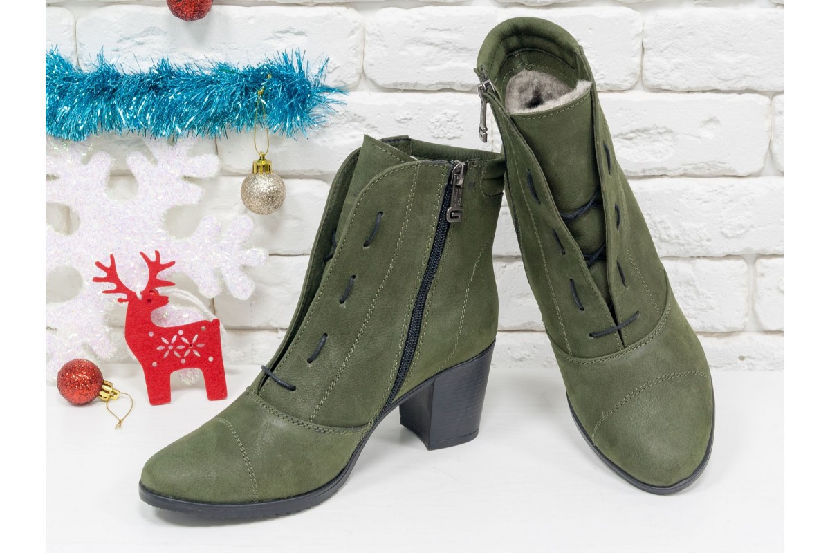 Зеленые ботинки женские