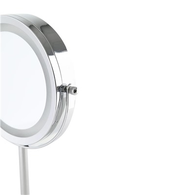 Зеркало с LED подсветкой AXENTIA  17 см, высота 32 см.с увеличением 3:1,