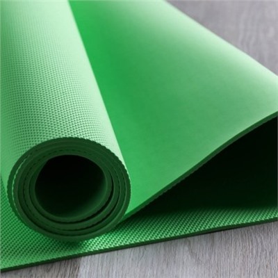 Коврик для йоги и фитнеса спортивный гимнастический EVA 4мм. 173х61х0,4 цвет: светло-зелёный / YM-EVA-4LG / уп 24