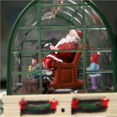Светодиодная фигура «Дед Мороз в кресле» 23 × 15 × 14 см, полистоун, батарейки ААх3 (не в комплекте), USB, свечение мульти