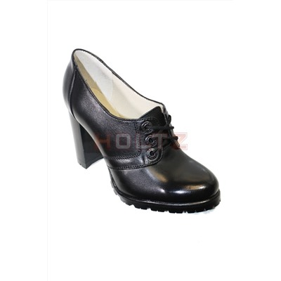 Женские туфли из черной кожи с лаковым каблуком 72