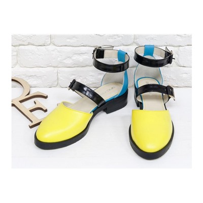 Красивые женские Туфли из натуральной кожи яркого сочетания желтого и голубого цвета, на застежках - черных лаковых ремешках, на невысоком каблуке, Д-23-13