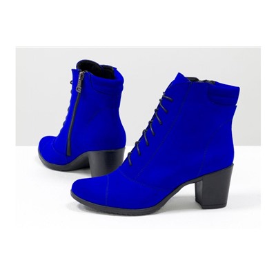 Ботиночки со шнуровкой на не высоком каблуке, из натуральной замши цвета синий электрик,  Коллекция Весна-Осень, Б-157-09