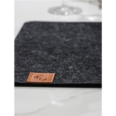 Салфетка сервировочная на стол Доляна «Грэй», 44×32 см, толщина 4 мм, цвет чёрный