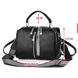 Женская сумка-рюкзак ЭКО кожа с декором черный