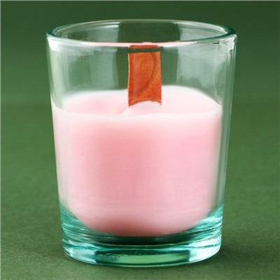 Ароматическая свеча с соевым воском «Сладости жизни», аромат карамели 6 х 5 х 5 см.