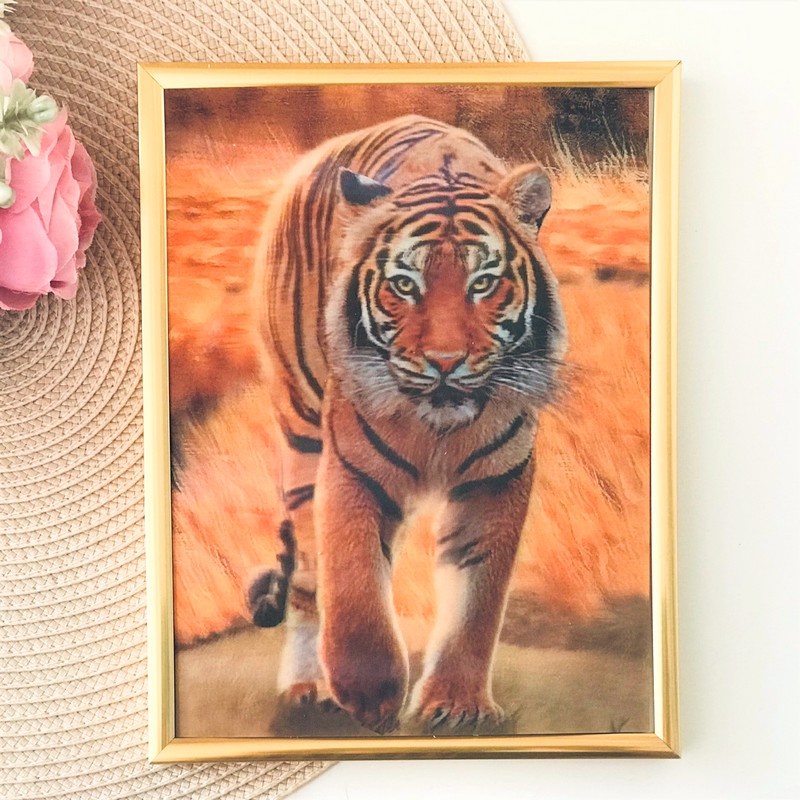Открытка на черном крафте «Снежный тигр», 10 × 15 см за 30 руб. Открытки - каталог товаров