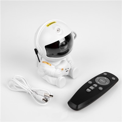 Световой прибор «Космонавт со звездой» 13 см, свечение RGB, пульт ДУ, 5 В, белый