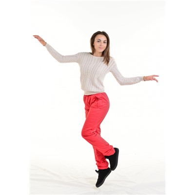Утепленные зауженные женские брюки, цвет - красный