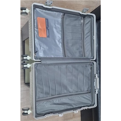 Набор из 3-х чемоданов, композит, алюминий, MIRONPAN  32408 Молочный
