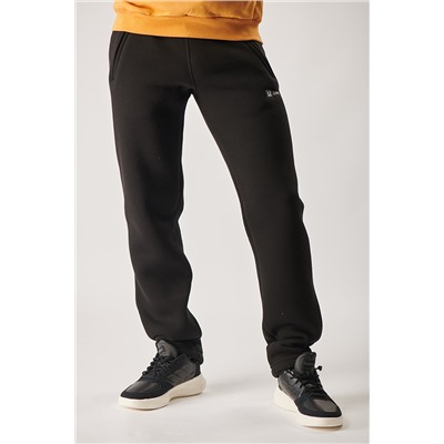 Спортивные брюки М-0228: Черный