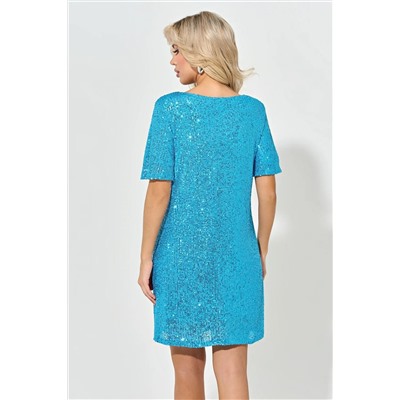 Короткое голубое платье с пайетками