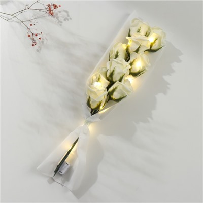 Букет из мыльных лепестков свет "Белые розы" 7х9,5х40 см