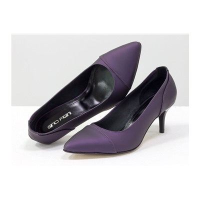 Туфли с зауженным носиком, из натуральной итальянской матовой кожи фиолетового цвета, на невысокой шпильке, Классическая коллекция от Gino Figini, Т-1910-04