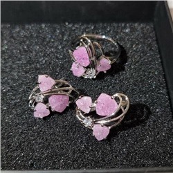 Комплект ювелирная бижутерия, серьги и кольцо посеребрение, камни цвет розовый матовый, р-р 19, 77221 арт.847.922
