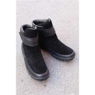 Женские зимние черные кроссовки F9169-601XMB